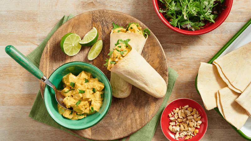 TASCHE CON INSALATA E POLLO AL CURRY